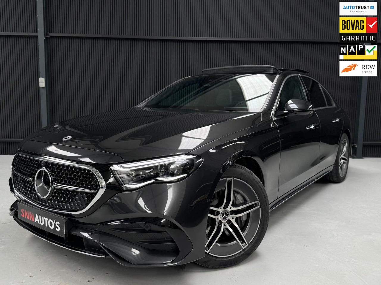 Mercedes-Benz E-klasse - 300 e 4MATIC AMG Line 300e 4MATIC AMG Line - AutoWereld.nl