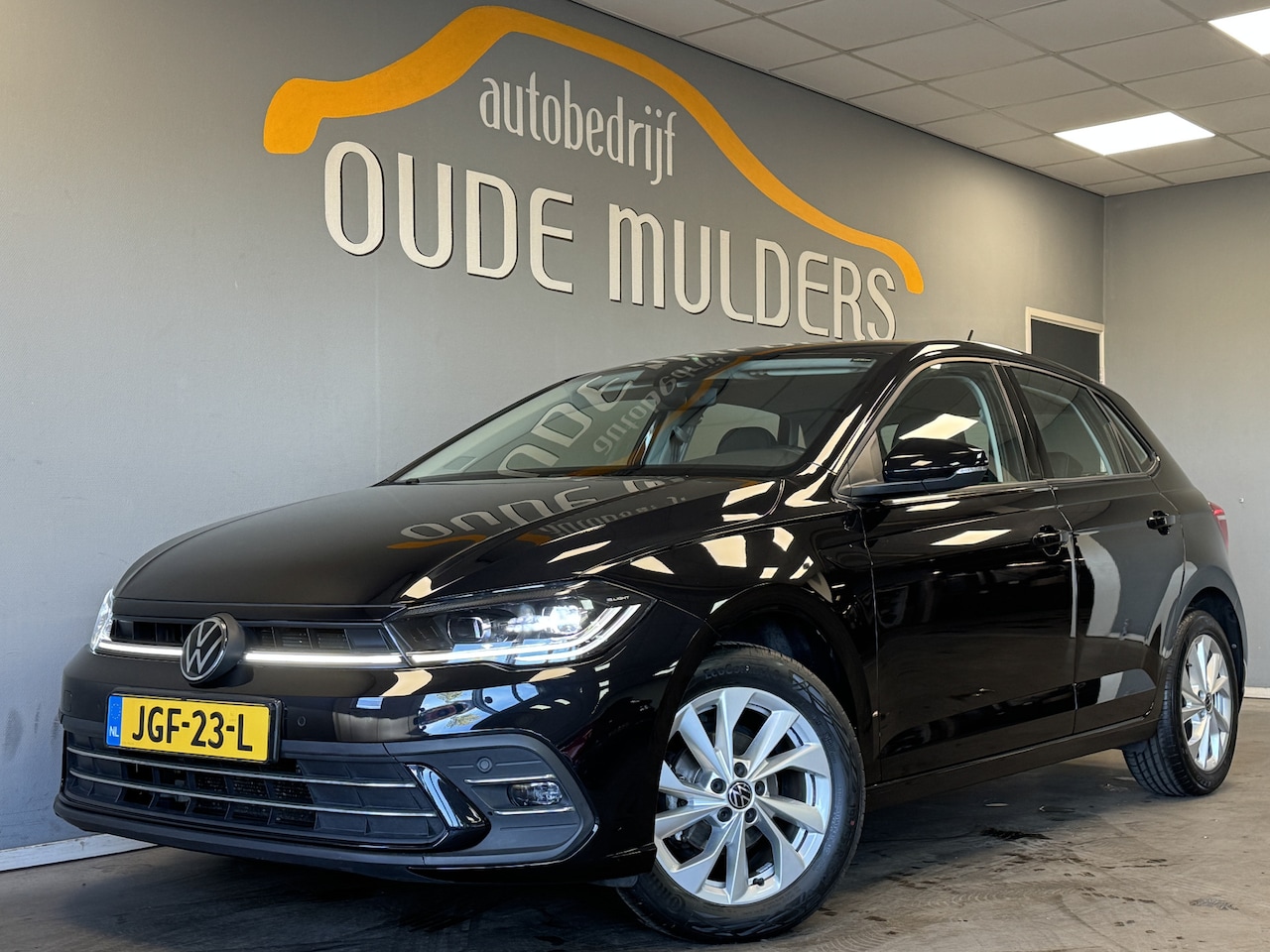 Volkswagen Polo - 1.0 Camera/Stoelverwarming/Navi - AutoWereld.nl