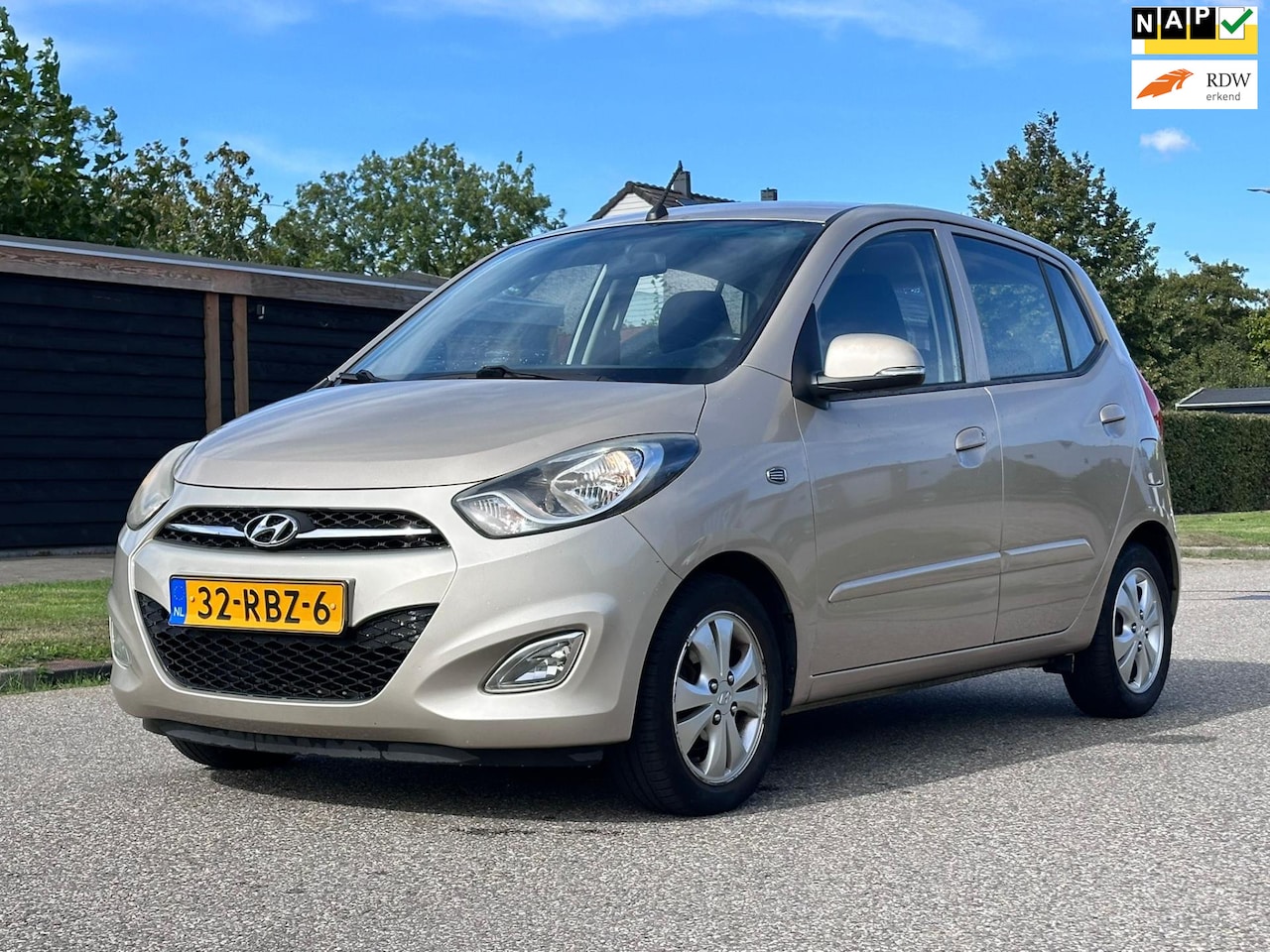 Hyundai i10 - 1.2 i-Catcher 1e Eigenaar*Airco*NAP*LM velgen*29-04-2026 APK*Elektrische ramen* - AutoWereld.nl