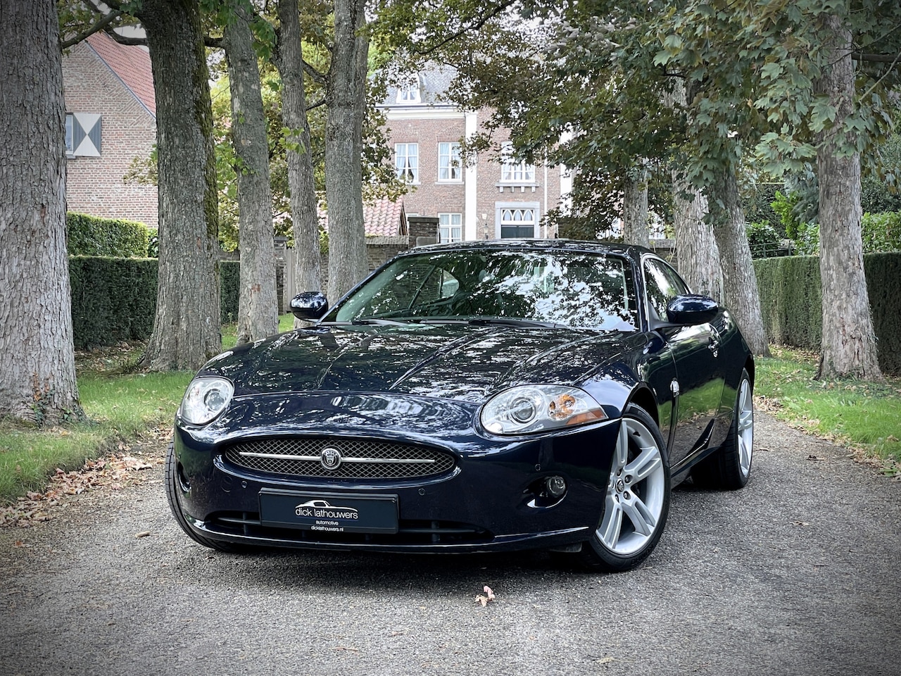 Jaguar XK - 4.2 V8 Coupé / YOUNGTIMER / FULLE SERVICE FILE / XK SPECIALIST - AutoWereld.nl