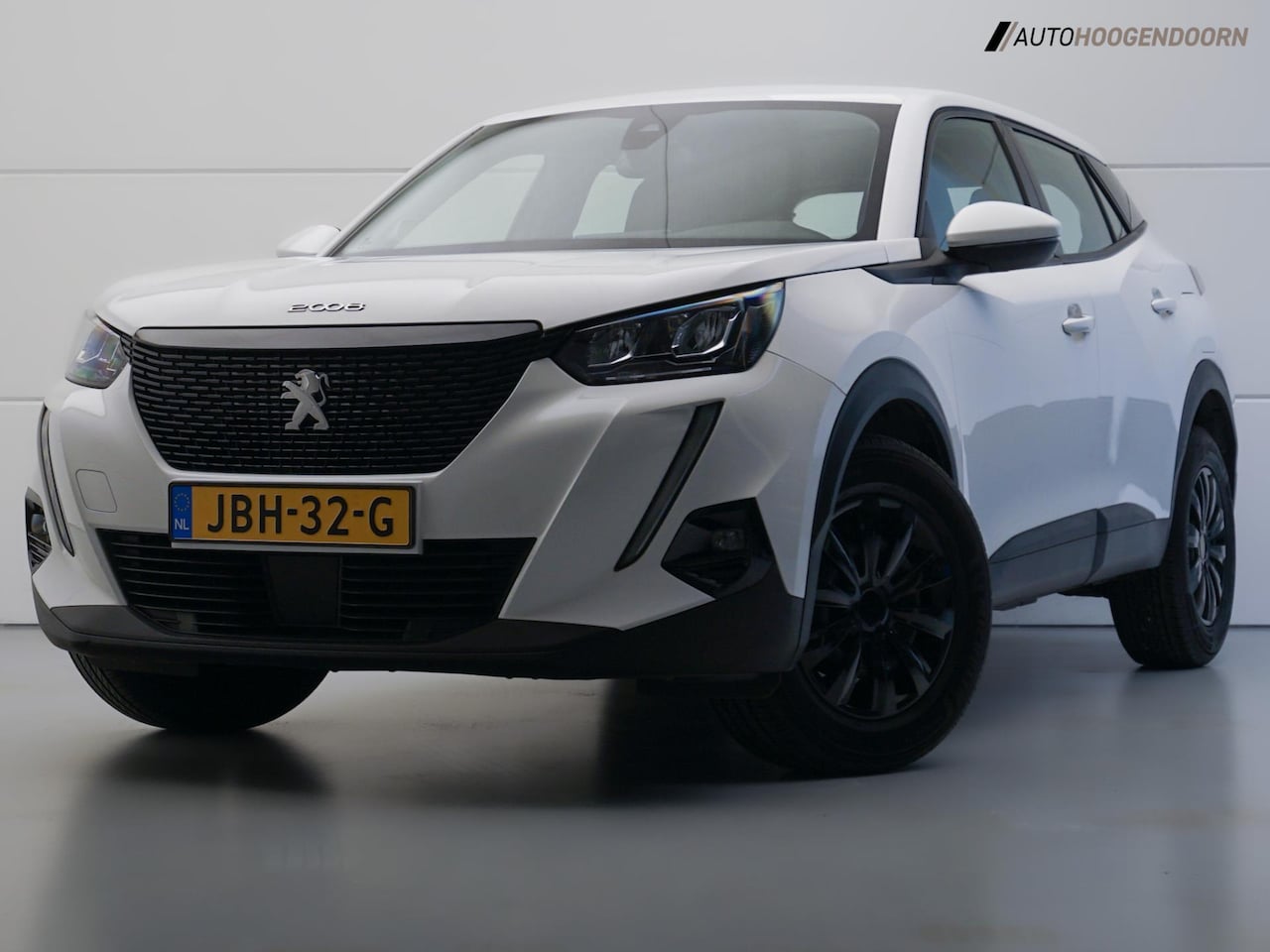 Peugeot 2008 - 1.2 PureTech 100pk Sport (APPLE CARPLAY,LED,NAVIGATIE,PARKEERSENSOREN,CLIMATE,CRUISE,SPORT - AutoWereld.nl