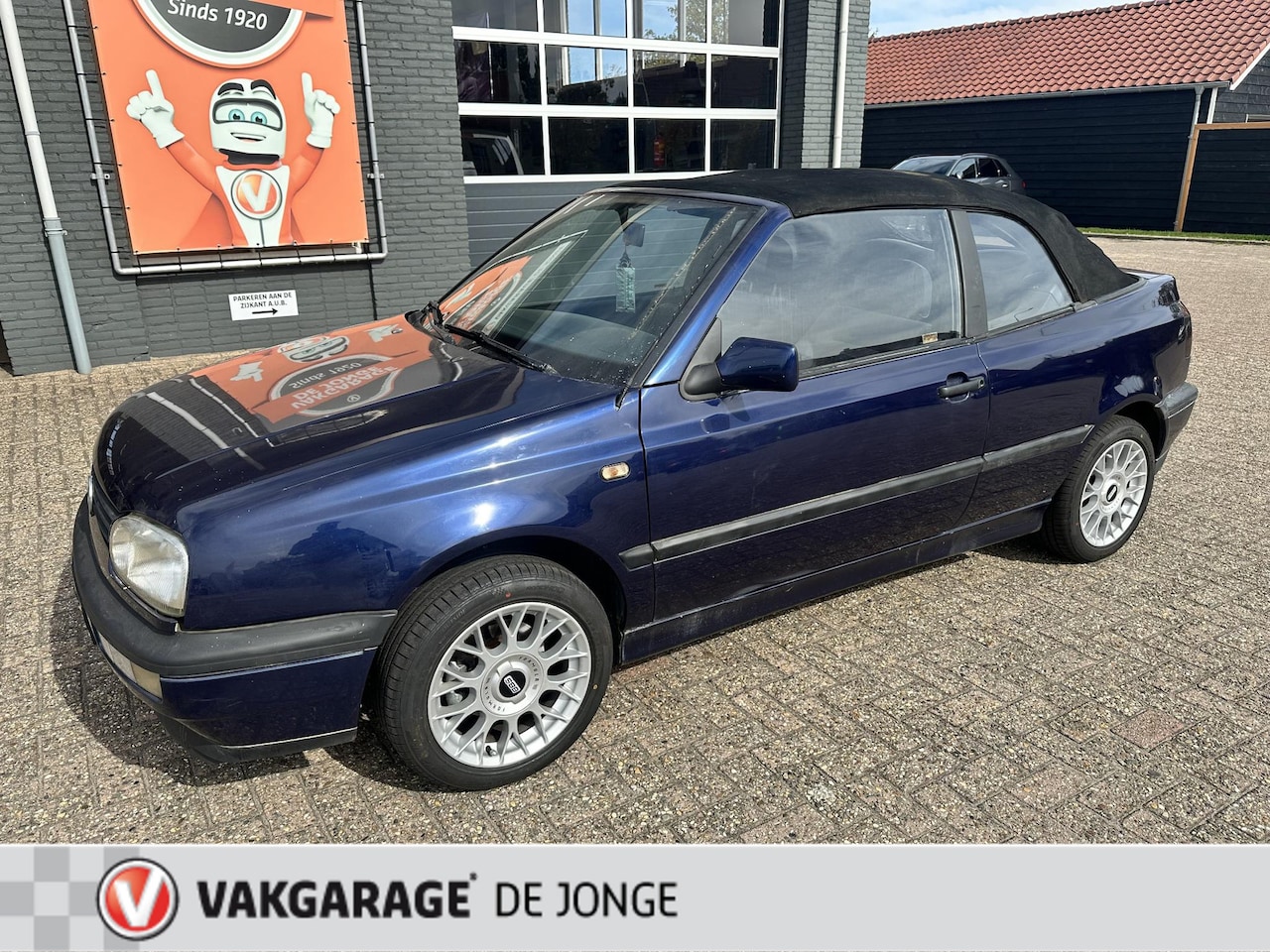 Volkswagen Golf Cabriolet - 1.8 1.8 - AutoWereld.nl
