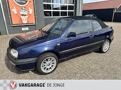 Volkswagen Golf Cabriolet - 1.8
