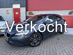 Volvo V40 - 2.0 T2 Nordic+ TREKHAAK / FULL LED / STANDKACHEL / NAVI / CLIMA / PDC / BLUETOOTH / CRUISE
