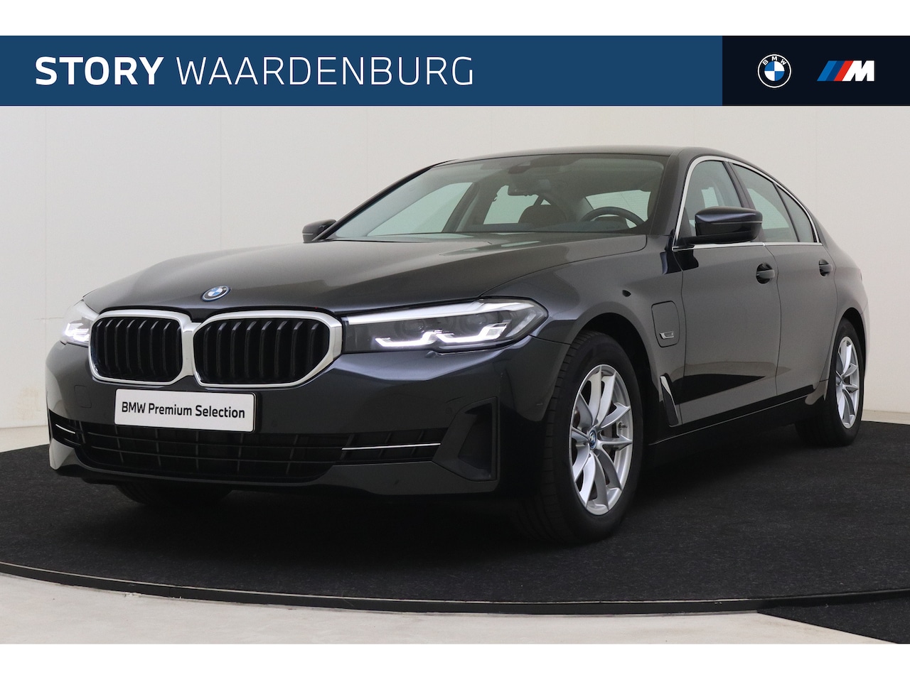 BMW 5-serie - 530e xDrive High Executive Automaat / Bowers & Wilkins / Live Cockpit Professional / Stoel - AutoWereld.nl