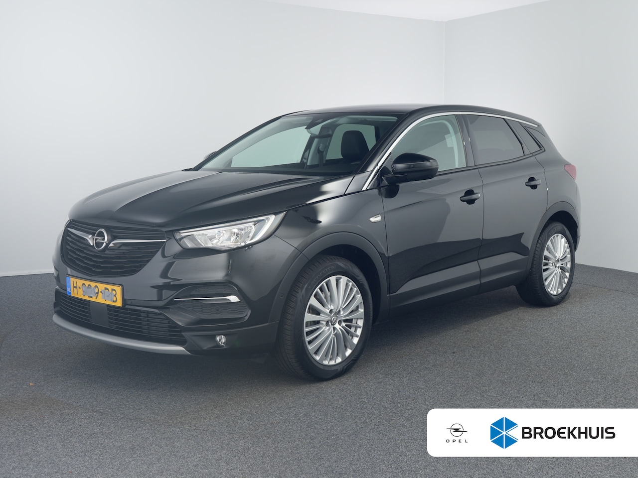 Opel Grandland X - 1.2 Turbo Innovation Automaat | Trekhaak | Achteruitrijcamera | All season banden | Cruise - AutoWereld.nl