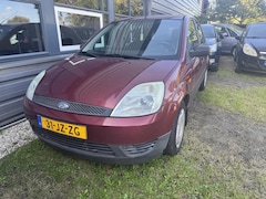 Ford Fiesta - 1.3 Core | Inruilkoopje | Nieuwe APK