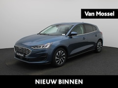Ford Focus - 1.0 EcoBoost Hybrid Titanium