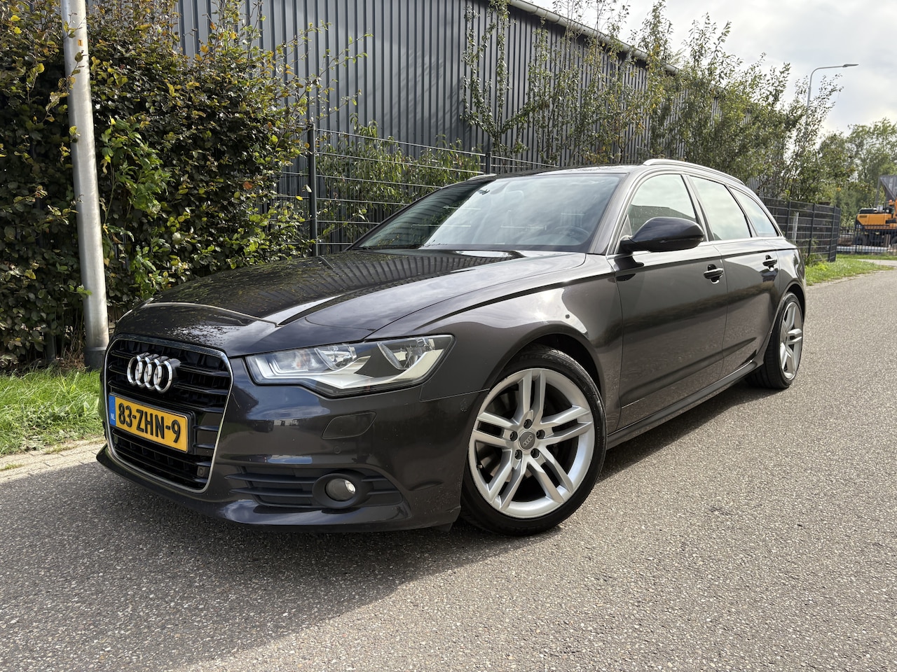 Audi A6 Avant - 2.0 TFSI Business Edition / AUTOMAAT / LEER / NAVI / CRUISE - AutoWereld.nl