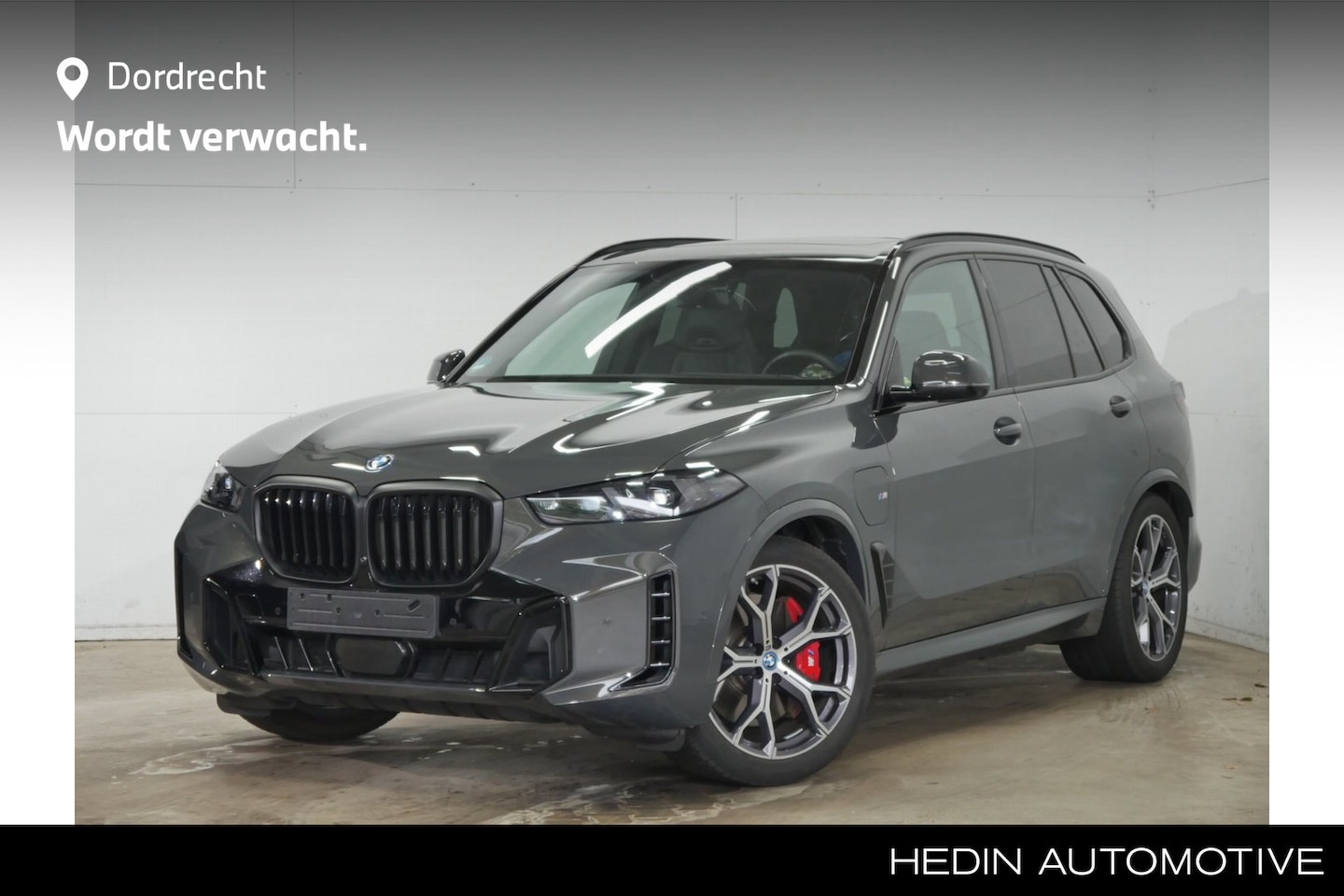 BMW X5 - xDrive50e M-Sport Pro | M-Zetels | Trekhaak | Harman Kardon | Driv. Ass. Pro | Ventilatie - AutoWereld.nl