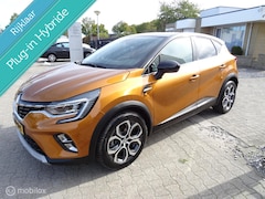 Renault Captur - 1.6 E-Tech Plug-in Hybrid 160 Full options Intens Panoramadak Stoel &stuurverwarming Adapt