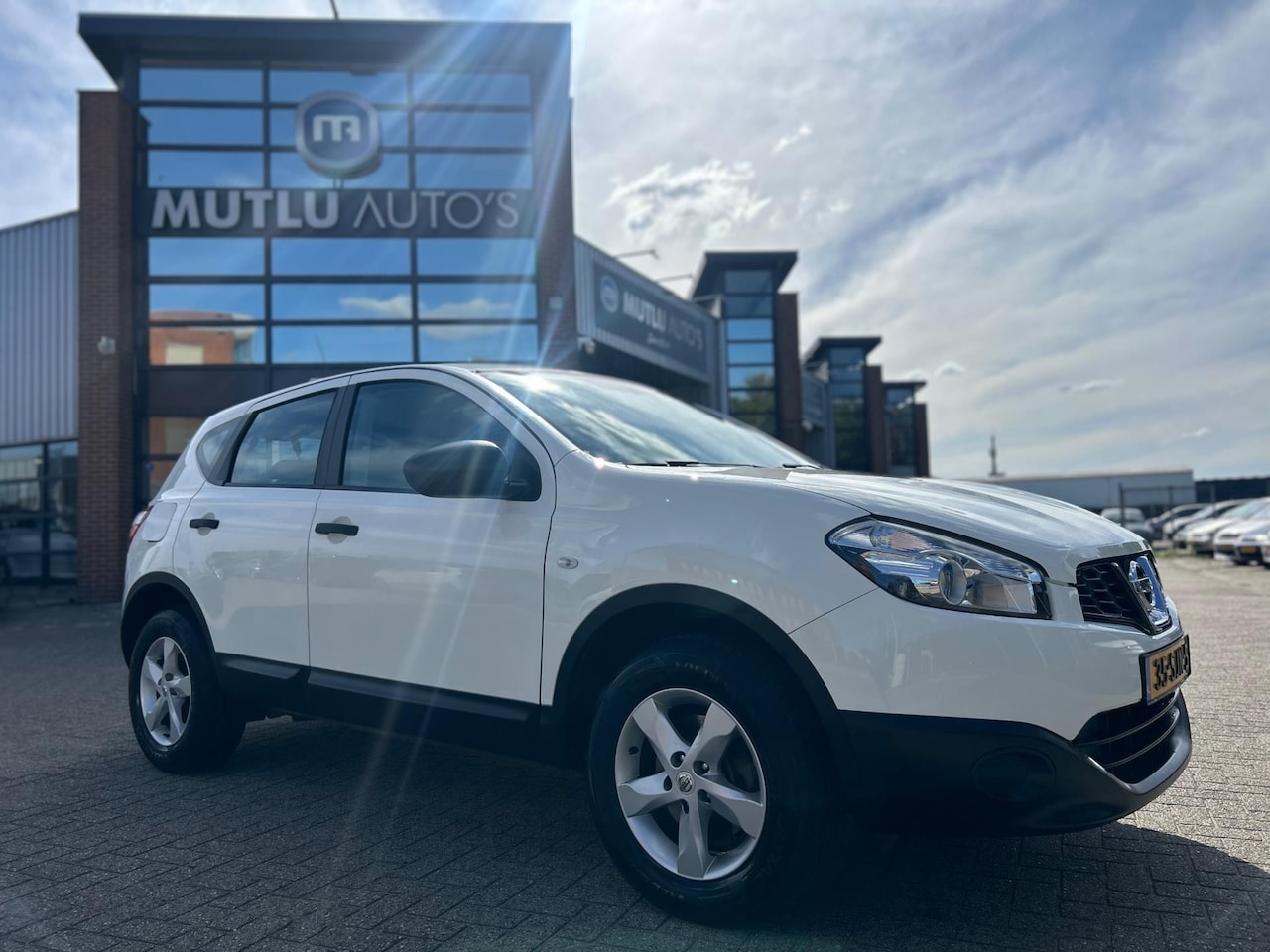 Nissan Qashqai - 1.6 Visia CAMERA NAP APK Airco - AutoWereld.nl
