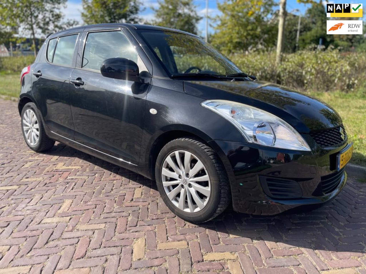 Suzuki Swift - 1.2 Bandit EASSS-Airco-NAP - AutoWereld.nl