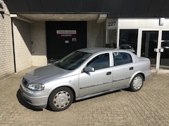 Opel Astra - 1.6 Edition / AUTOMAAT / AIRCO / APK AUGUSTUS 2026 / MOTOR 1.6i 8V / SEDAN