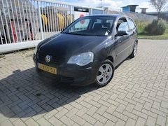 Volkswagen Polo - 1.2-12V Trendline