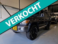Toyota Land Cruiser - LANDCRUISER GRJ 76 Benzine Euro6 Airco Lier Difflocks