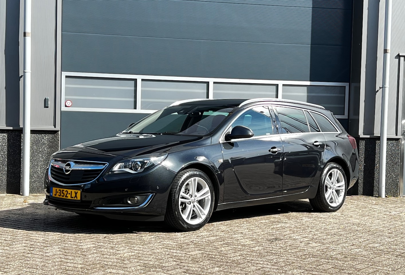 Opel Insignia Sports Tourer - 2.0 T Cosmo 4x4 bj.2017 Autom|Navi|Camera. - AutoWereld.nl
