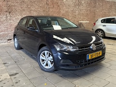Volkswagen Polo - 1.0 TSI Comfortline Business