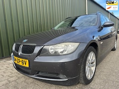 BMW 3-serie Touring - 318i Executive met Nieuwe APK