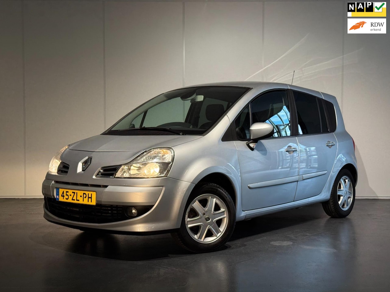 Renault Grand Modus - 1.2 TCE Dynamique /Airco/Cruise/Elek. Pakket/Trekhaak - AutoWereld.nl