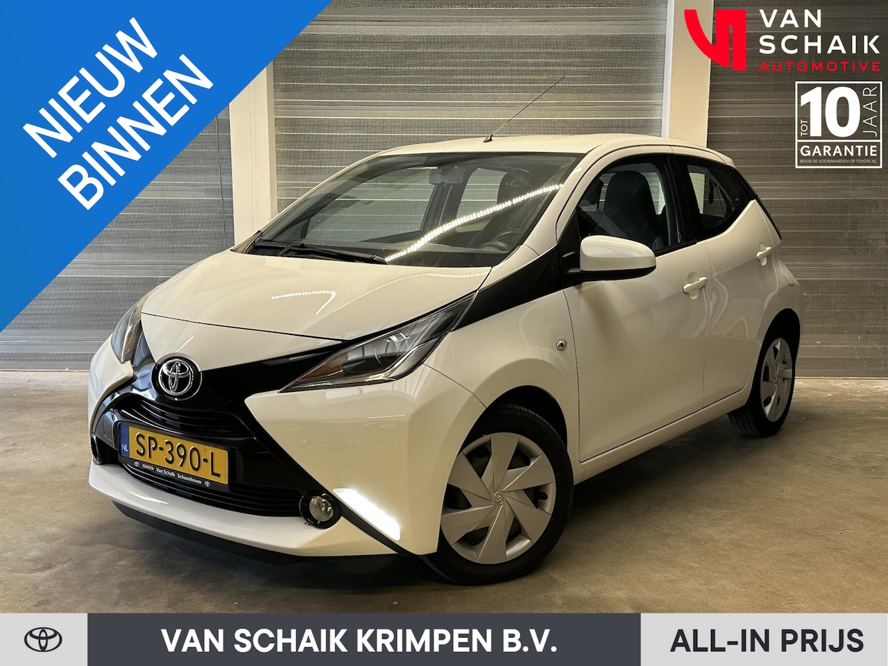 Toyota Aygo - 1.0 VVT-i x-nav 1.0 VVT-i x-nav - AutoWereld.nl
