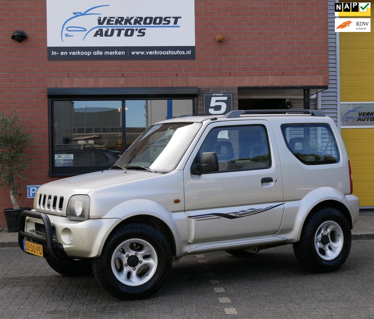 Suzuki Jimny - 1.3 JX 4WD nieuwe apk. distributie nieuw - AutoWereld.nl