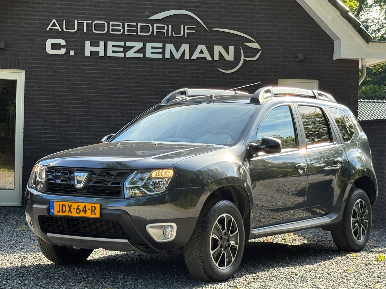 Dacia Duster - 1.2 TCe 4x2 1e eigenaar DealerOH Navigatie Camera 2018 Dakrails Sportvelgen - AutoWereld.nl