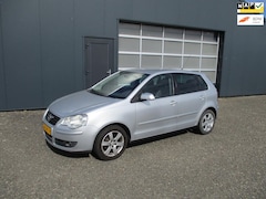 Volkswagen Polo - 1.4-16V Comfortline