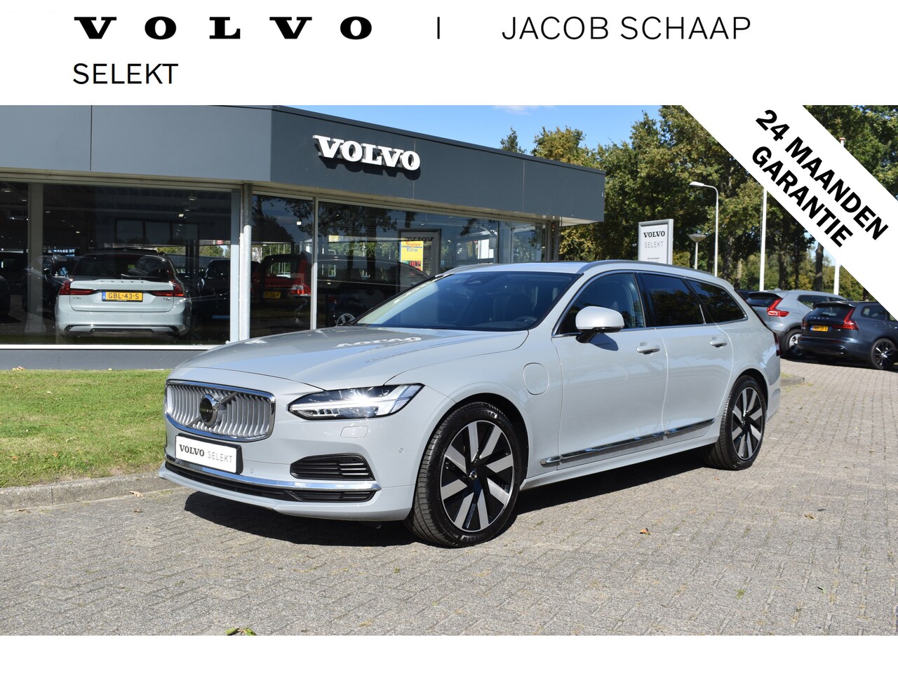 Volvo V90 - 2.0 T8 Plug-in hybrid AWD Ultra Bright | HUD | B&W | 360 camera | Stuurverwarming | Panoda - AutoWereld.nl