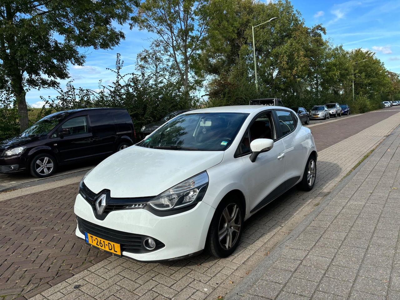 Renault Clio - 0.9 TCe Dynamique | NAVI | CRUISE | met schade - AutoWereld.nl