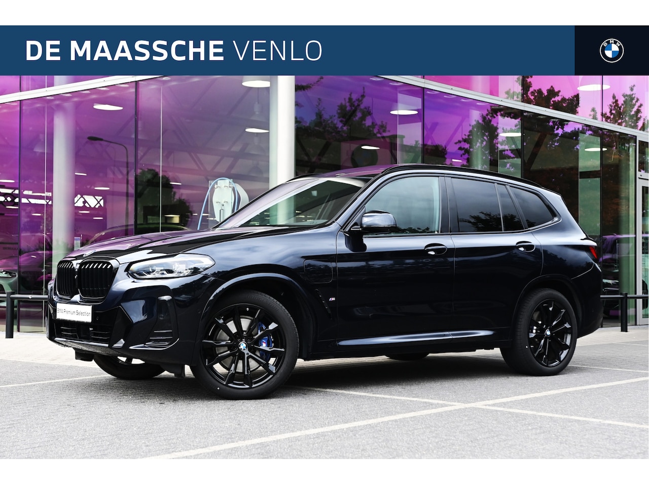 BMW X3 - xDrive30e High Executive M Sport Automaat / Panoramadak / Sportstoelen / LED / Parking Ass - AutoWereld.nl