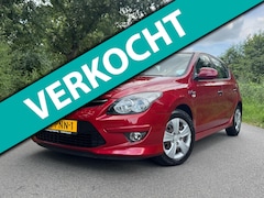 Hyundai i30 - 1.4i i-Drive Cool Weinig KM Airco NAP