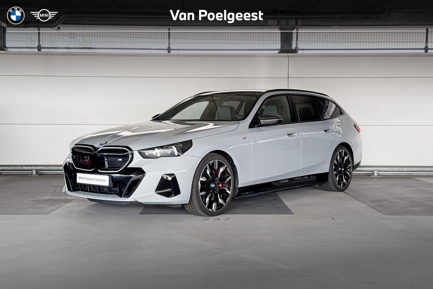 BMW i5 Touring - M60 xDrive 84 kWh M60 xDrive 84 kWh - AutoWereld.nl