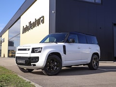 Land Rover Defender 110 - 3.0 P400e X-Dynamic SE Trekhaak l Schuif- /kantel Pano l LED l Adapt. Cruise l Black Pack