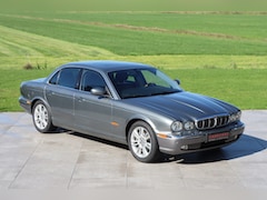 Jaguar XJ - 8 4.2 V8