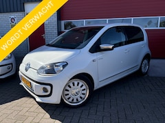 Volkswagen Up! - 1.0 high up BlueMotion White Up / 1STE EIG / CRUISE / AIRCO / PDC / ELEK RAMEN / NL-AUTO