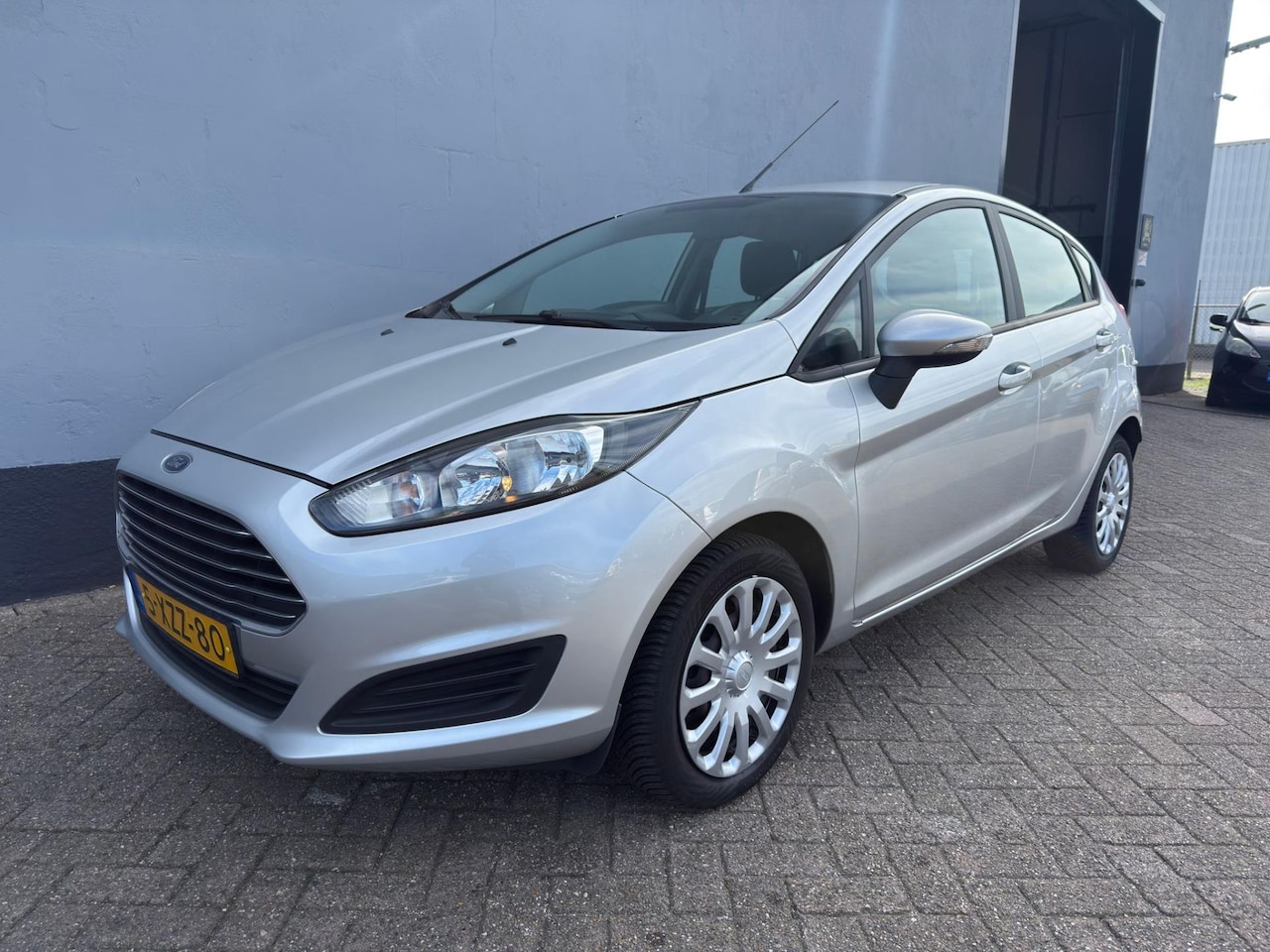 Ford Fiesta - 1.0 Style - Navigatie - Airco - AutoWereld.nl