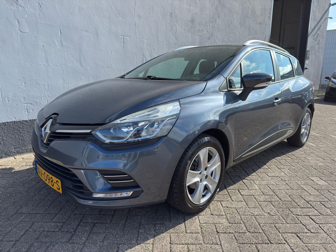 Renault Clio Estate - 0.9 TCe Zen - Airco - Cruise Control - Navigatie - AutoWereld.nl
