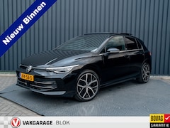 Volkswagen Golf - 1.5 eTSI 50 Jaar Edition | Panodak | Stoelgeheugen | Trekhaak Elk. Wegkl. | Harman/ Kardon