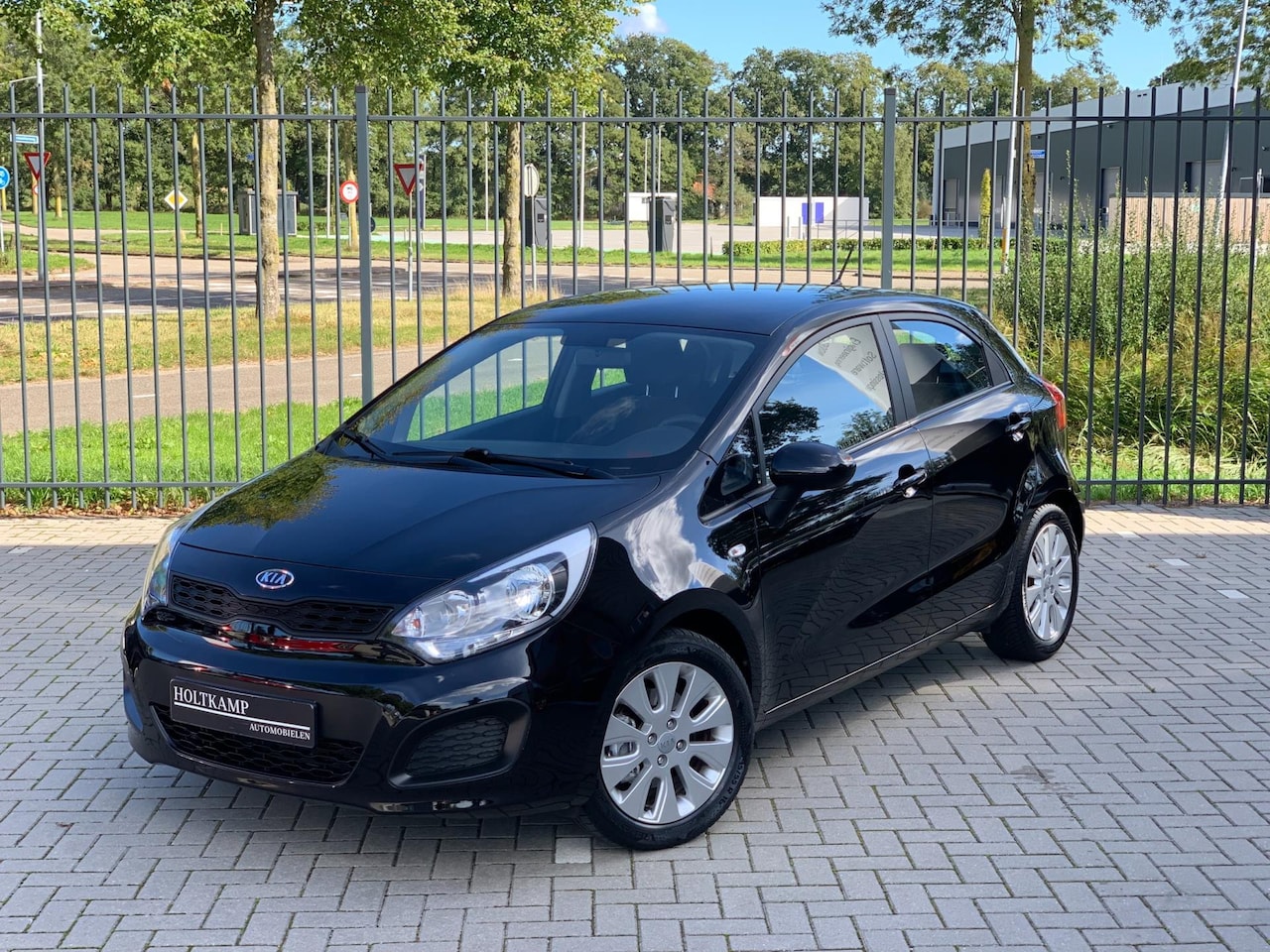 Kia Rio - 1.2 CVVT Super Pack | AIRCO | 5 DEURS | LICHTMETALEN VELGEN - AutoWereld.nl