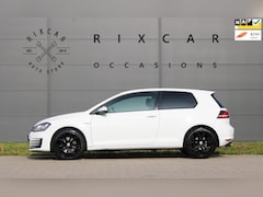 Volkswagen Golf - 2.0 TDI GTD DSG DynAudio