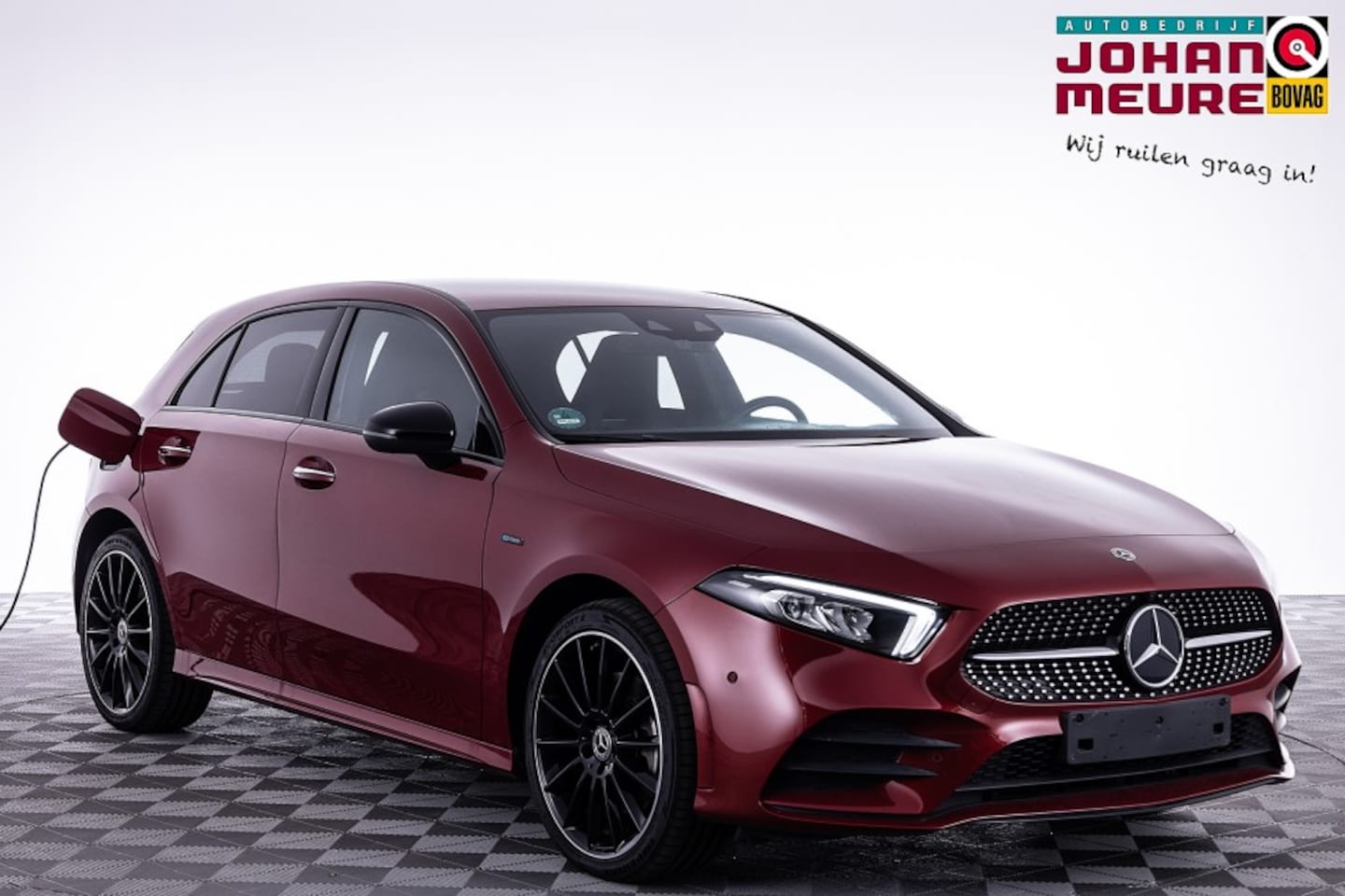 Mercedes-Benz A-klasse - 250 e AMG Line | 19 Inch | NAVI | Half LEDER | 360 Camera - AutoWereld.nl