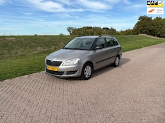 Skoda Fabia Combi - 1.2-12V Fresh Airco AUX 207dkm NAP Bluetooth 2 sleutels ond. boekjes