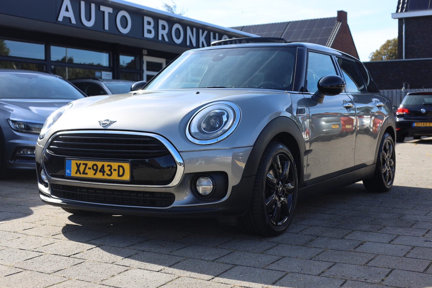 MINI Clubman - Mini 1.5 COOPER AUT | PANO | NAVI | NL AUTO | RIJKLAAR - AutoWereld.nl