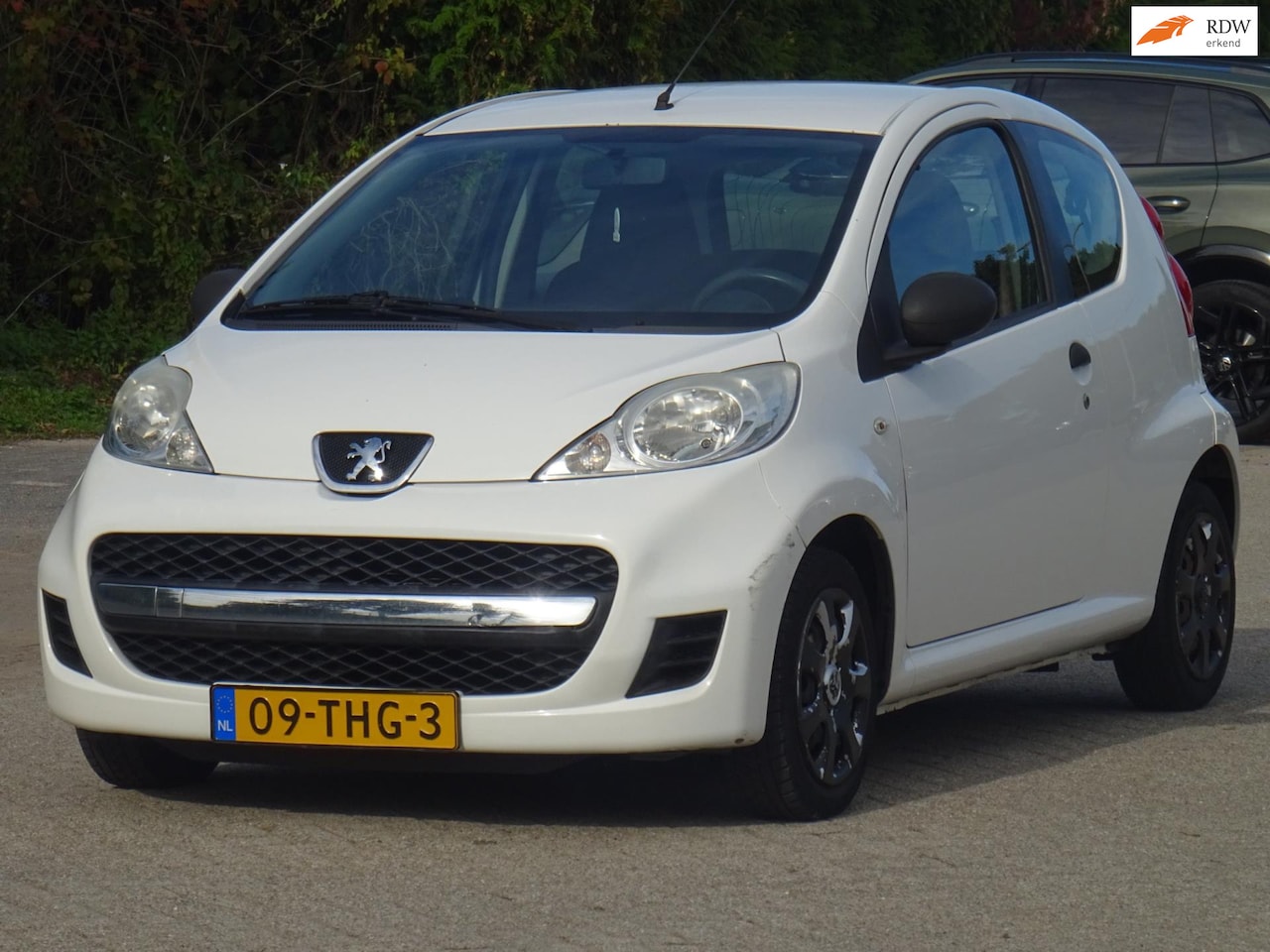 Peugeot 107 - 1.0-12V XR BJ2012 NAP/AIRCO/APK 04-09-2026 - AutoWereld.nl