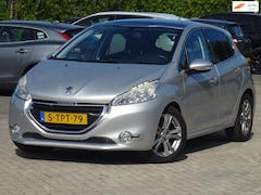 Peugeot 208 - 1.6 VTi Allure BJ2014 AUTOMAAT NAP/PANO/NAVI/PDC