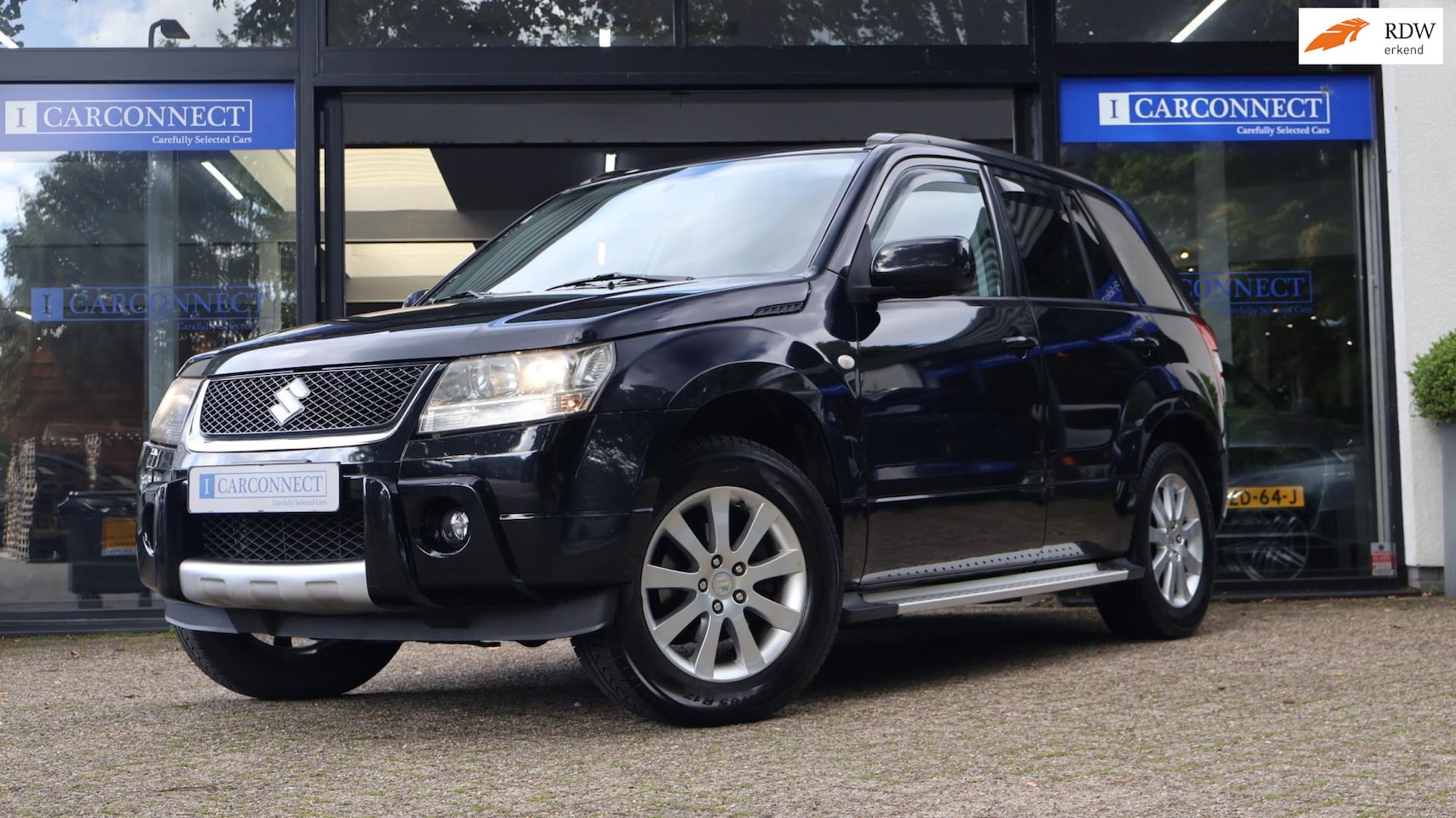 Suzuki Grand Vitara - 2.0-16V Exclusive|Keyles|Cruise|Stl.verwarming|Trekhaak. - AutoWereld.nl