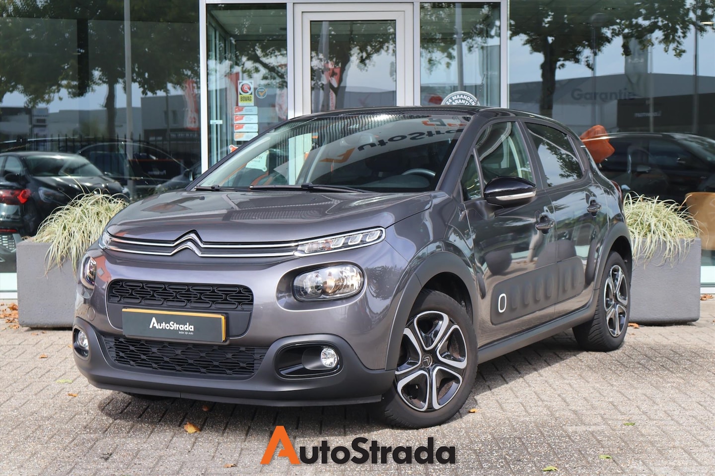 Citroën C3 - 1.2 PureTech 83pk S&S | Carplay | Navigatie | Cruise | Climate | Radio | Sensoren - AutoWereld.nl