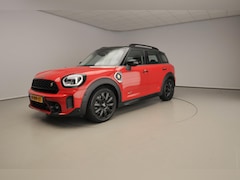 MINI Countryman - Cooper S E ALL4 Automaat / Sportstoelen / Harman-Kardon / Head-up / Camera / Active cruise