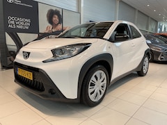 Toyota Aygo X - 1.0 VVT-i S-CVT Play | Apple Carplay | Automaat | Achteruitrijcamera |